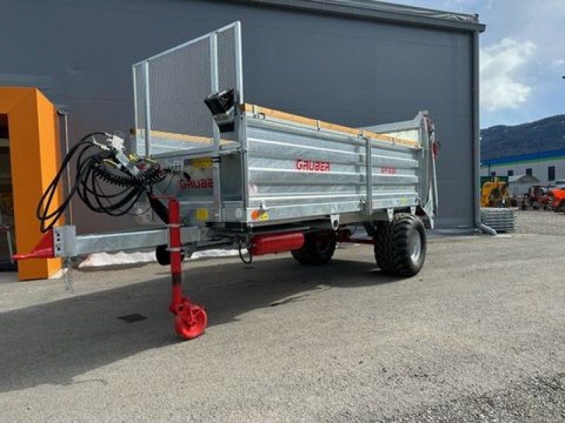 Gruber Miststreuer SM650 Druckluftbremse hydr. Stauwand