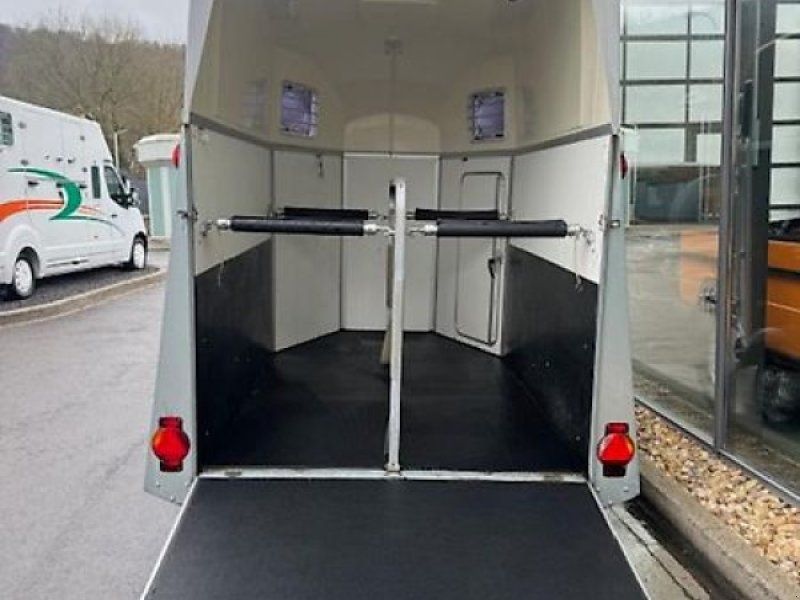 Humbaur Balios 2 Pferde Holz/Poly 2t.