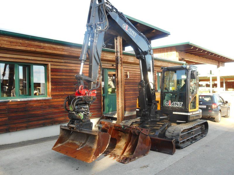 Bobcat E85 ( 8.600kg ) ROTOTILT POWERTILT