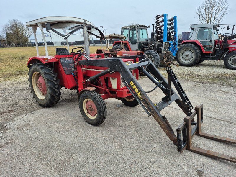 Case IH 423 + Frontlader