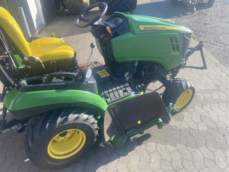 John Deere 1026R