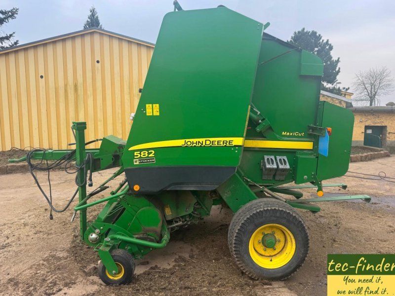 John Deere 582 MaxiCut