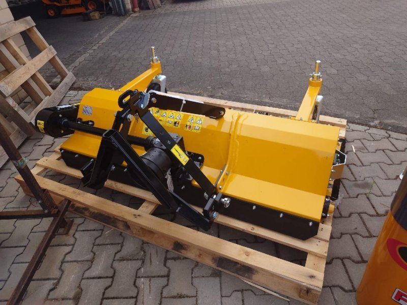 Müthing MU-C 160 Frontkuppeldreieck