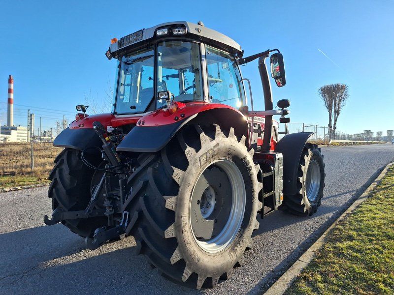 Massey Ferguson 7S.180