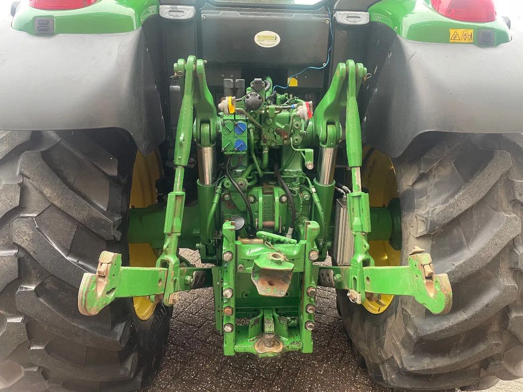 John Deere 6155M