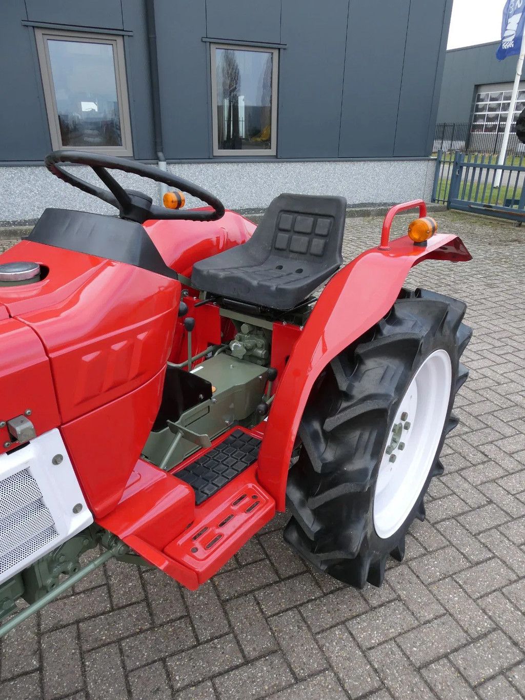 Yanmar YM1601D 4wd / 1005 Draaiuren / Miditrekker