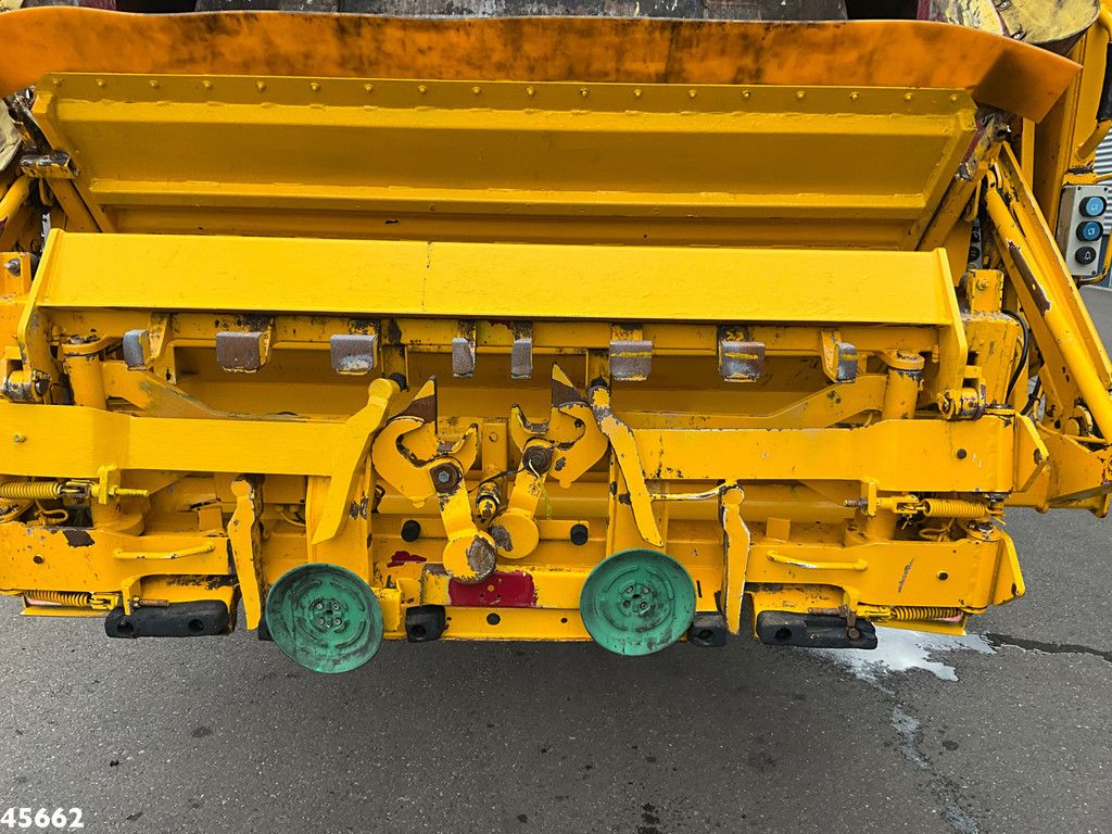 Volvo FM 330 Euro 6 Geesink 22m³