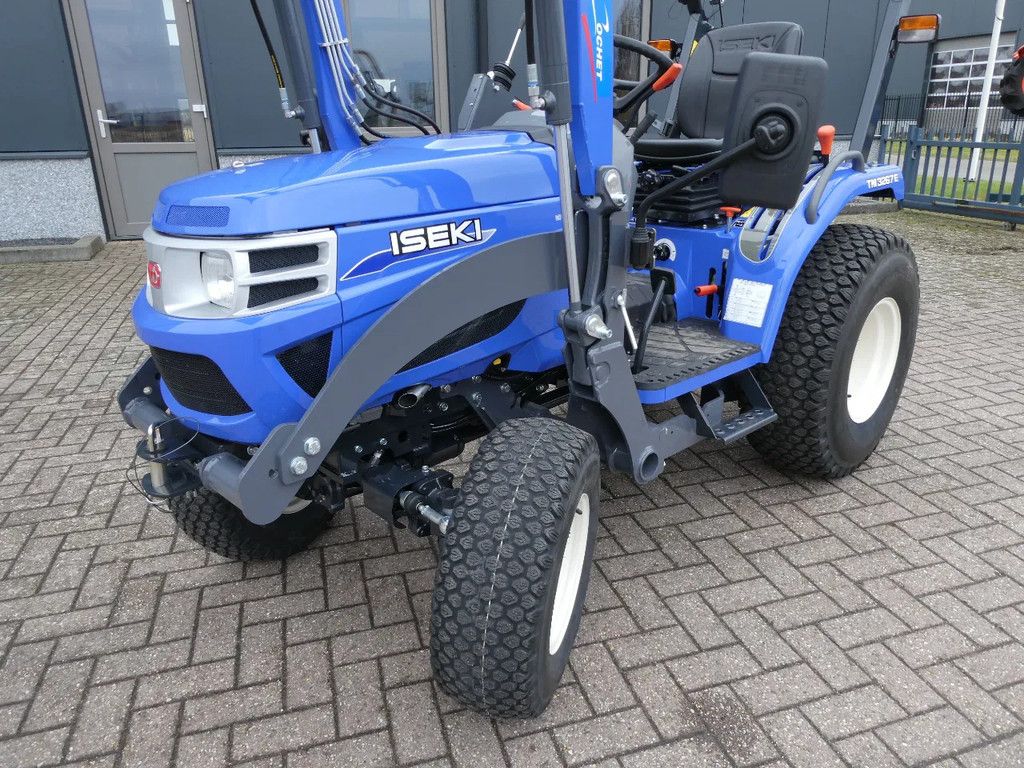 Iseki TM3267E 4wd / 0001 Draaiuren / Voorlader