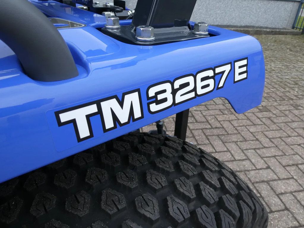 Iseki TM3267E 4wd / 0001 Draaiuren / Voorlader