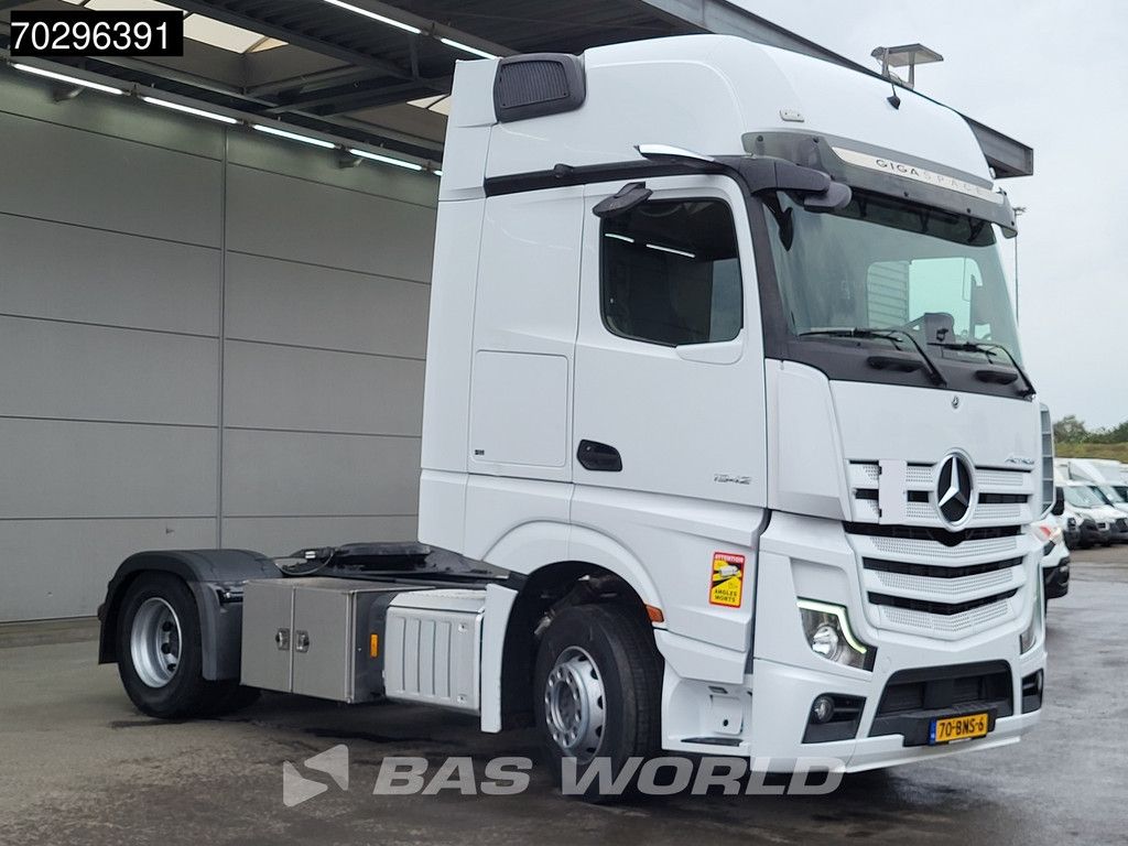 Mercedes Actros 1942 4X2 GigaSpace NL-Truck Standairco Navi Euro 6