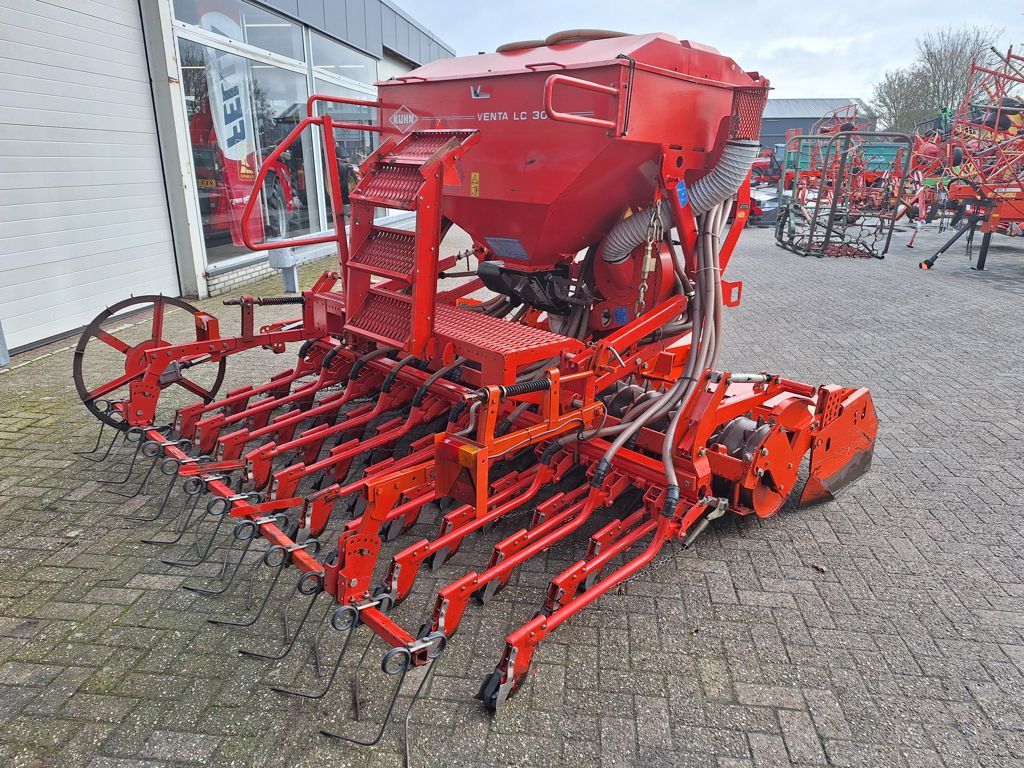 Kuhn HRB 302-D + VENTA LC 302