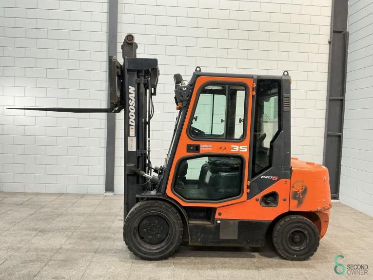 Forklifts Diesel Doosan D35C-5 2008