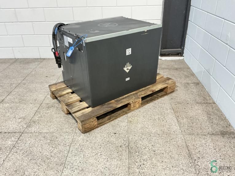 Batteries Still Li-Ion Battery