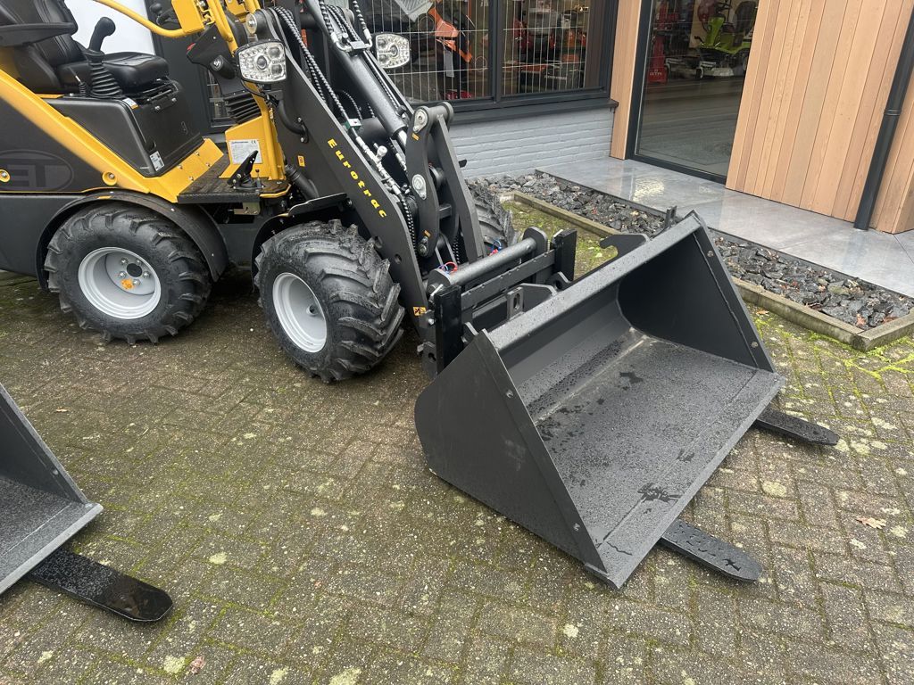 Eurotrac W11 M Minishovel