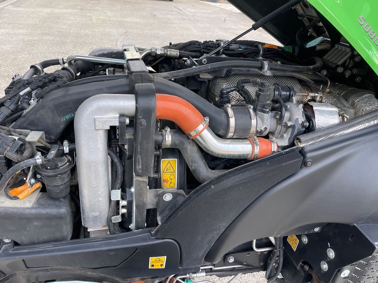 Deutz-Fahr 5080DV Ecoline smalspoortrekker