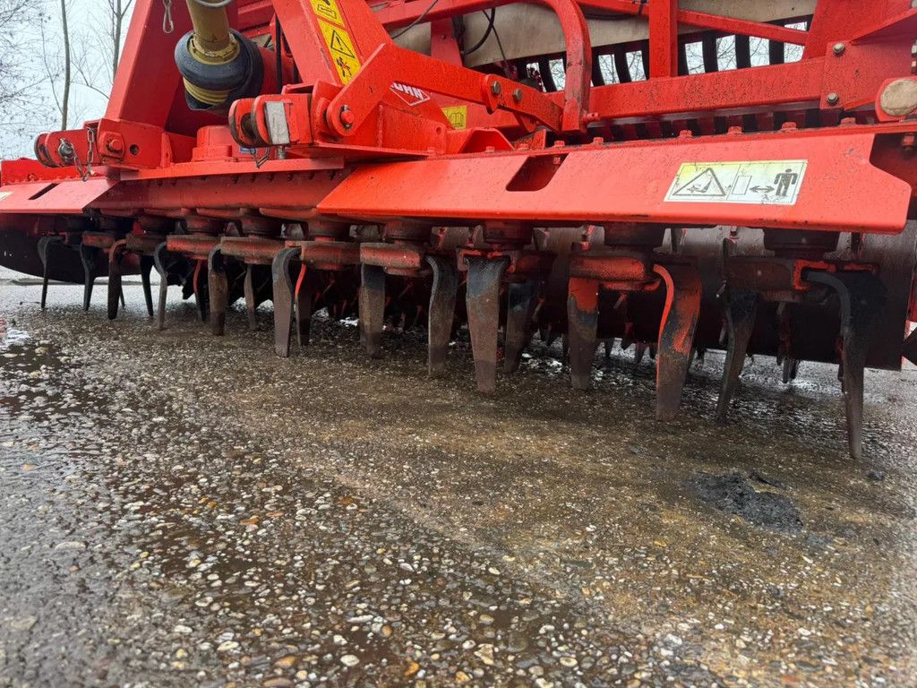 Kuhn HRB 303 Kuh integ2 Zaaimachine Zaaicombinatie