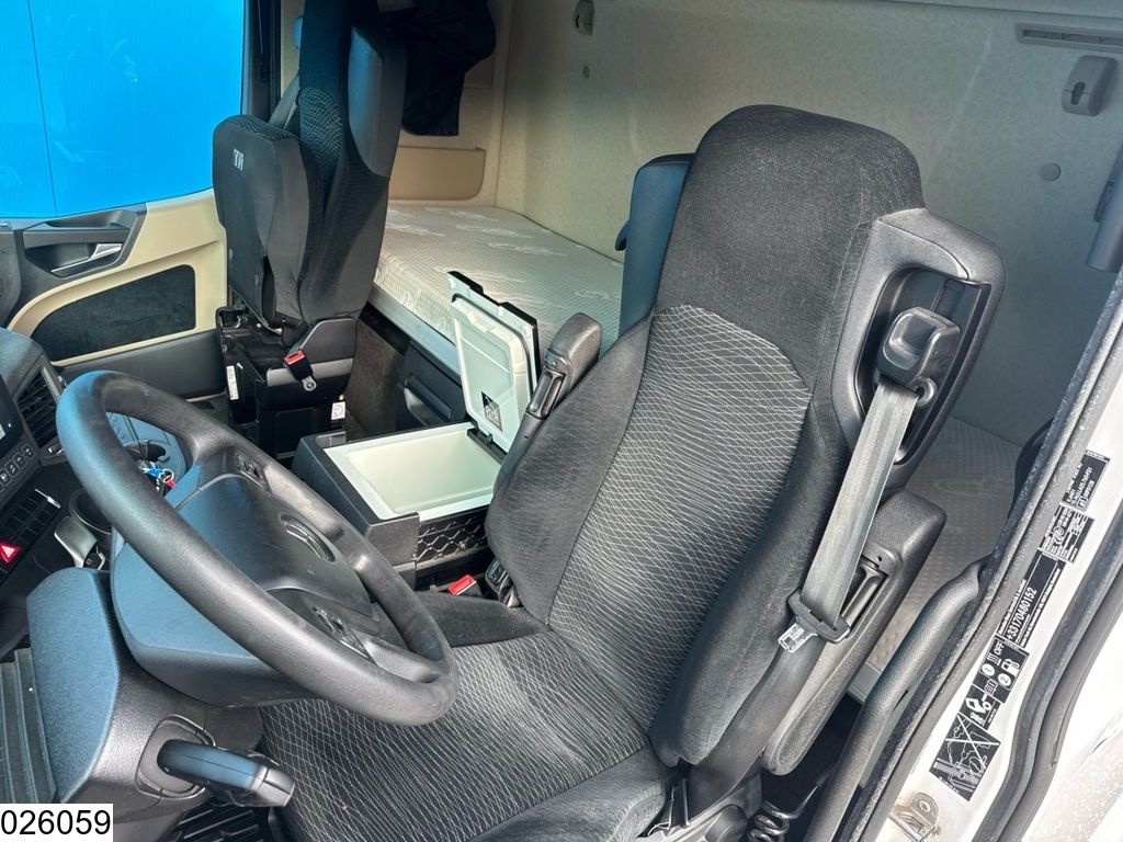 Mercedes Actros 1845 EURO 6d, ACC, Mirrorcam, New tyres