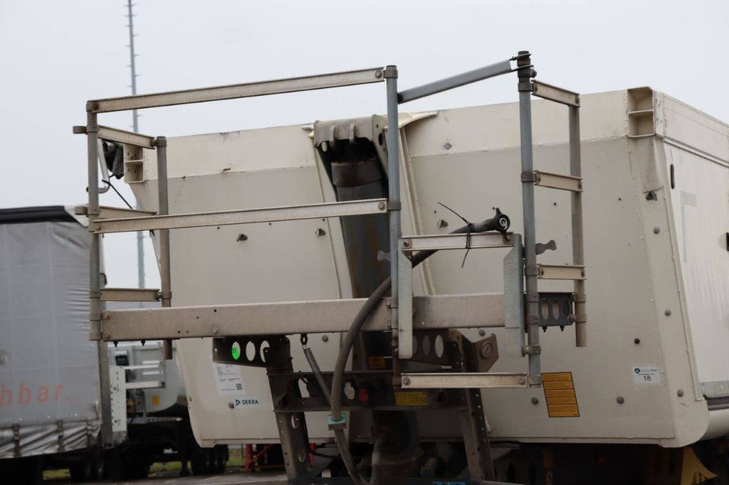 Kipper Oplegger Schmitz Cargobull Auflieger Kipper Alukastenmulde 2018