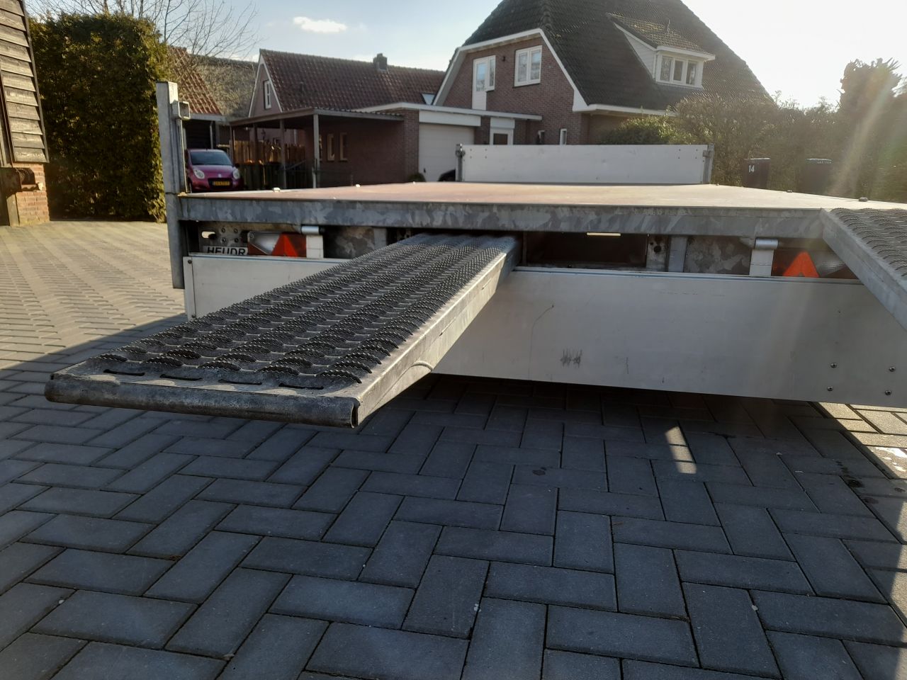 Hulco medax plateauwagen aanhanger trailer met oprijplaten