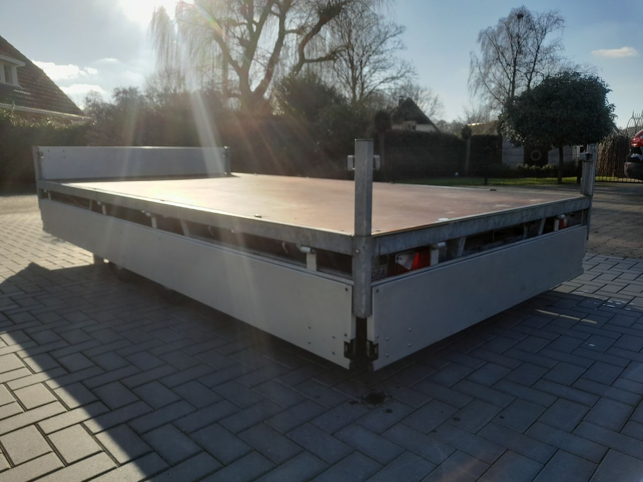 Hulco medax plateauwagen aanhanger trailer met oprijplaten