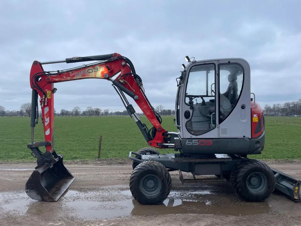 Neuson 6503 WD Bandenkraan