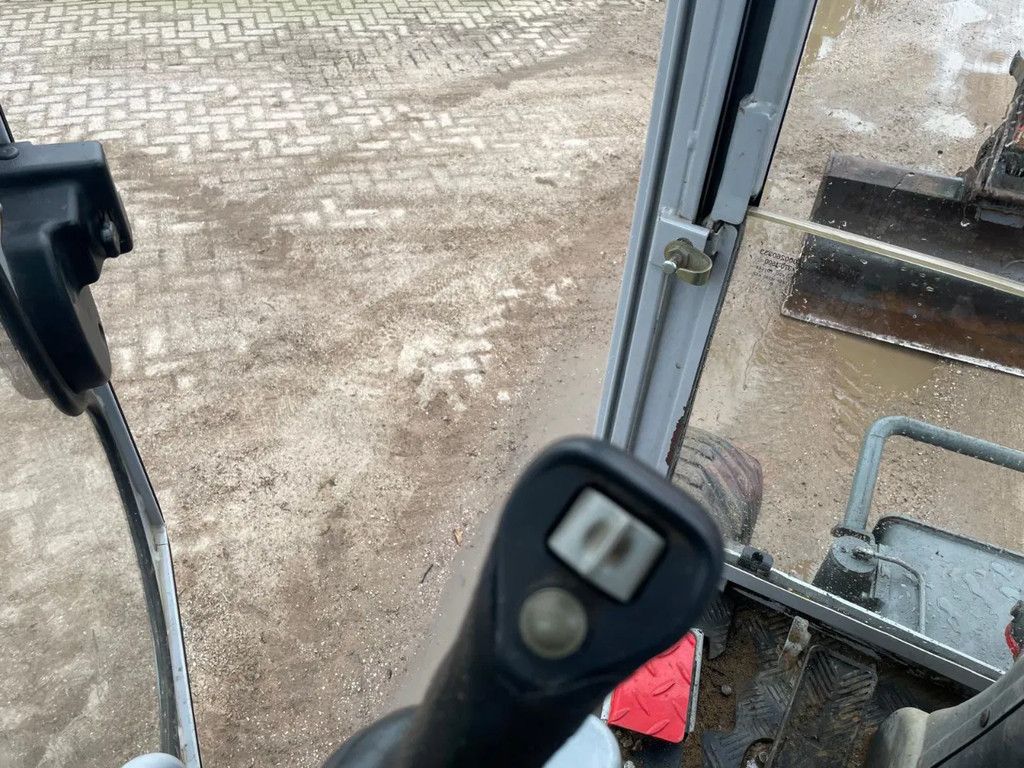 Neuson 6503 WD Bandenkraan