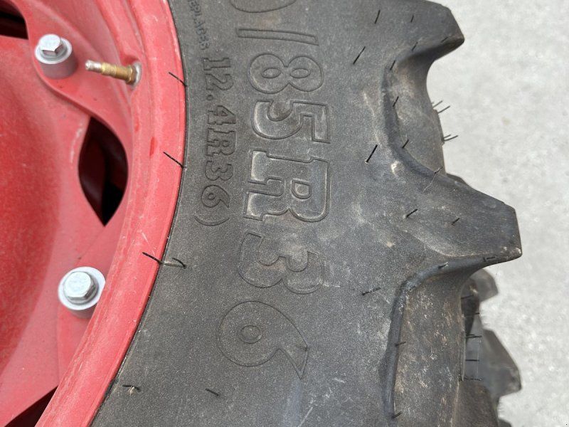 BKT 320/85R36 u. 320/90R54