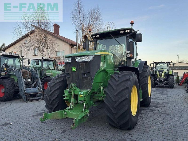 John Deere 7230r