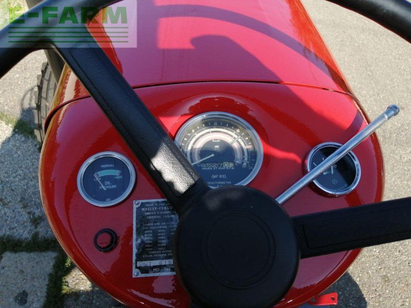 Massey Ferguson 65