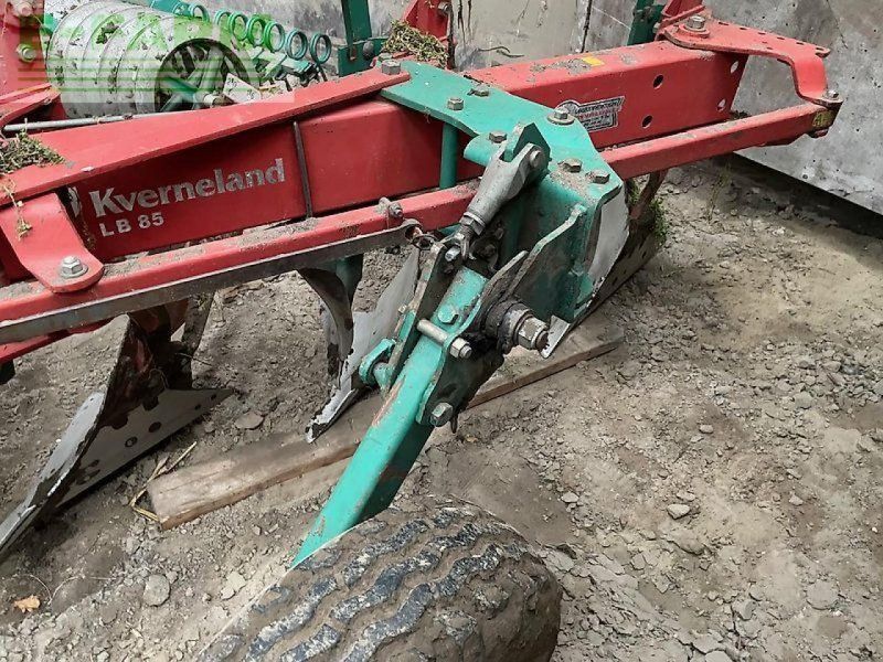 Kverneland lb 85 5-schaar met packomat