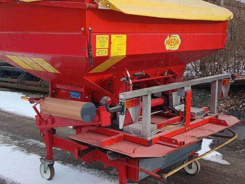 Bredal B2 Med overbygning og presenning