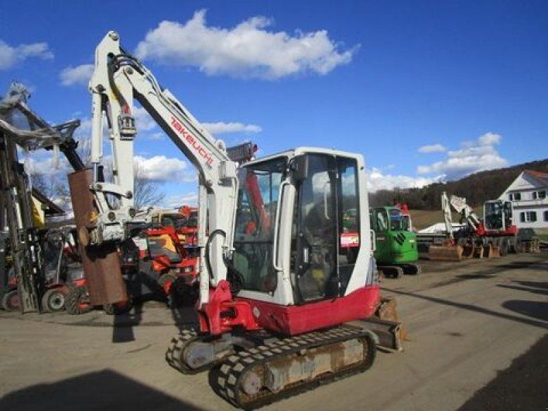 Takeuchi TB 228POWERTILT + Schnellwechsler +3 Löffel