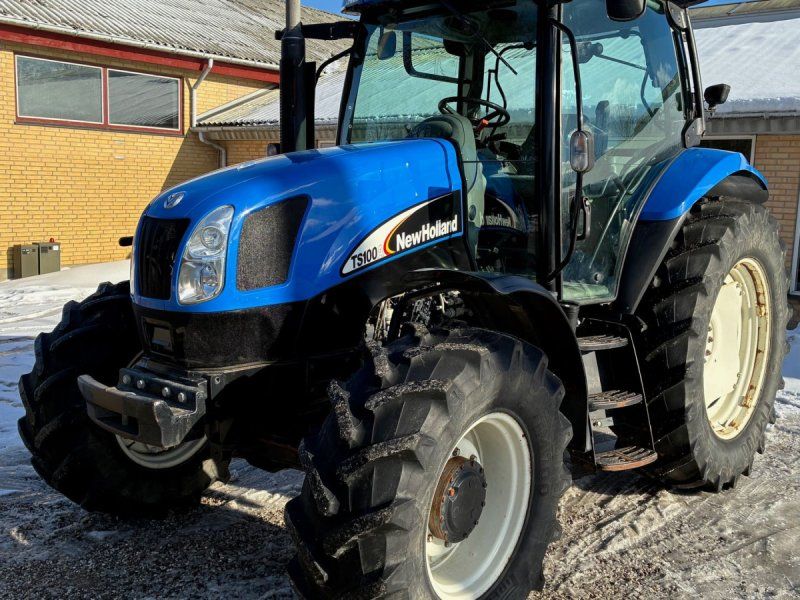New Holland TS100A