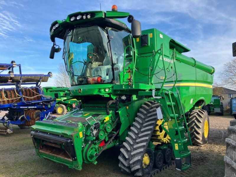 John Deere S780