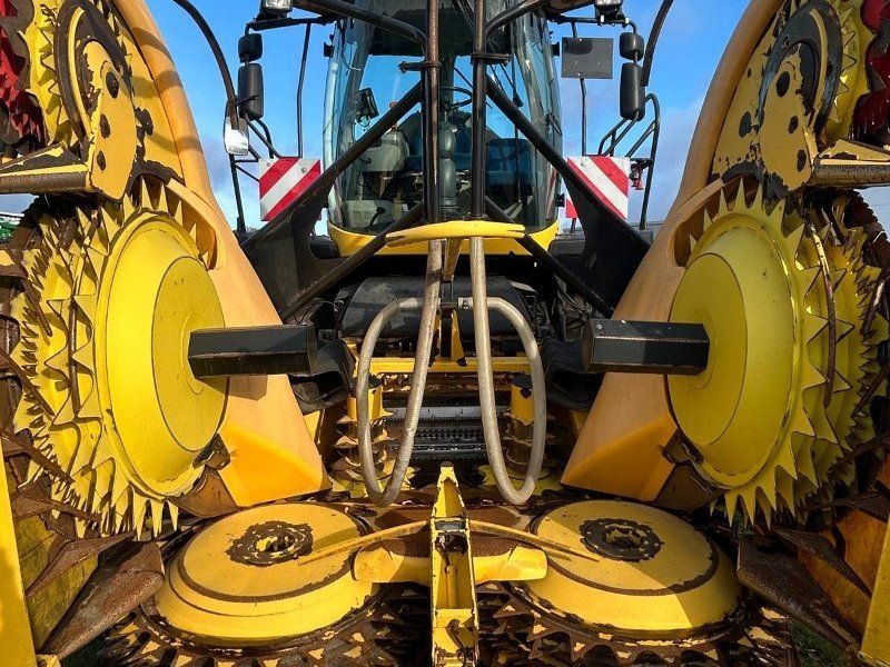New Holland FR 700