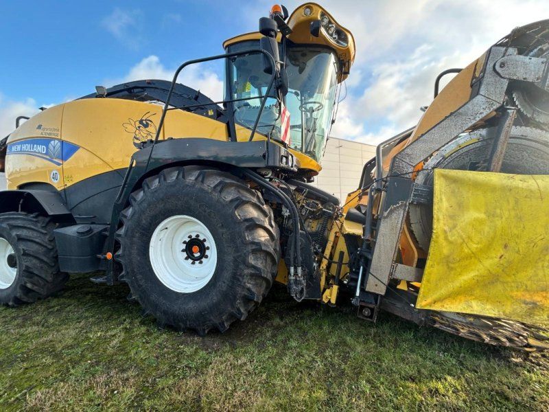 New Holland FR 700
