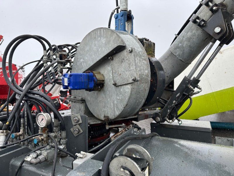 SGT Aufbau und Fronteinheit inkl. Saugarm für Claas Xerion 3800