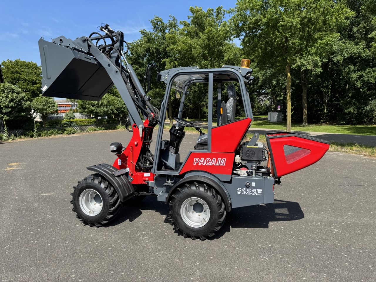 PACAM 3025E Elektro Hoflader, Hoftrac, Radlader