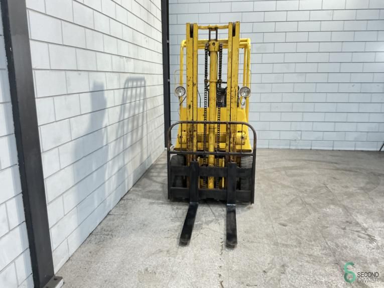 Forklifts Petrol Datsun FG103 Fixer upper