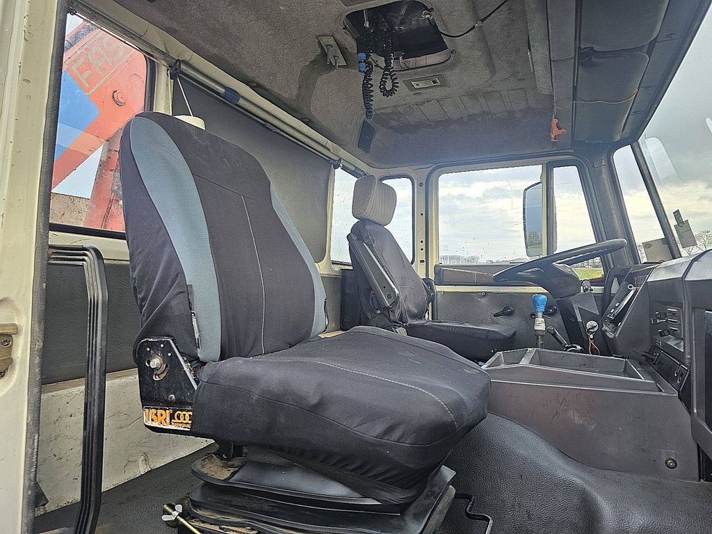 DAF 2300 TURBO french tipper crane