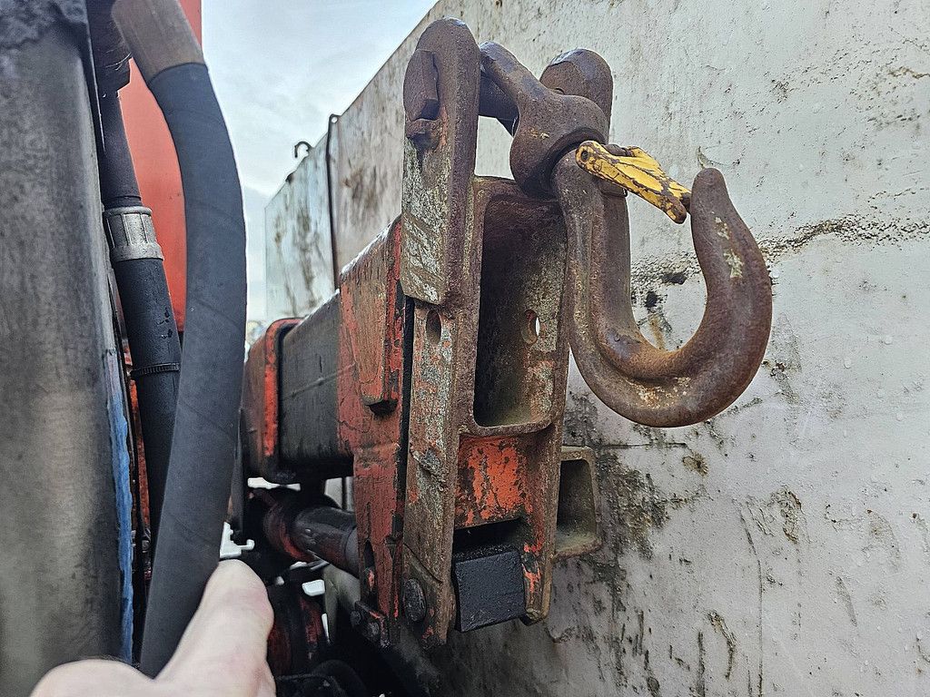 DAF 2300 TURBO french tipper crane