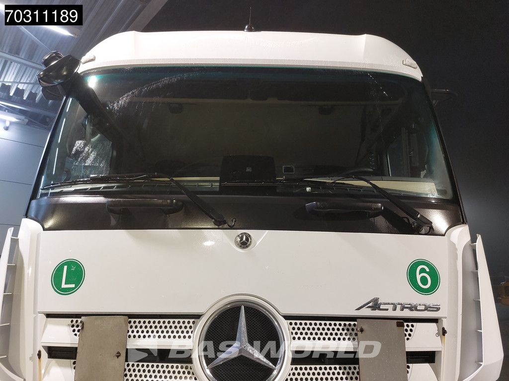 Mercedes Actros 1845 4X2 StreamSpace 2xTanks Standklima Navi Euro 6