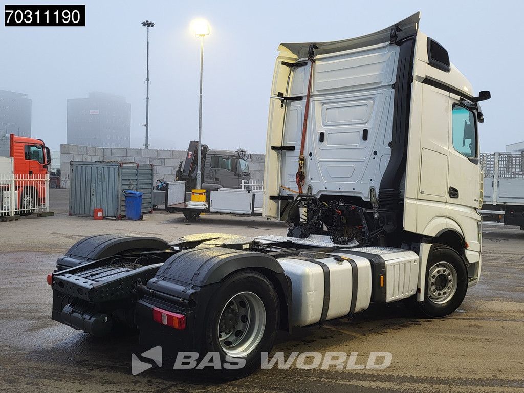 Mercedes Actros 1845 4X2 StreamSpace 2xTanks Standklima Navi Euro 6