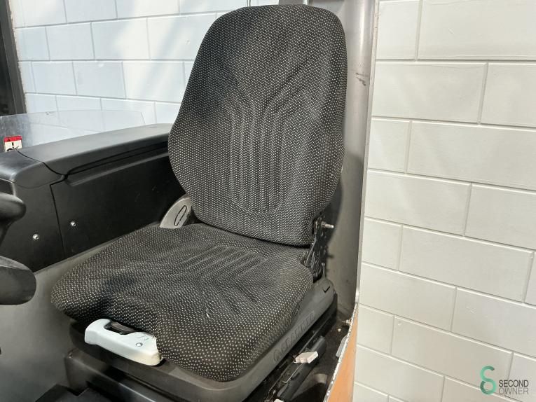 Schubmaststapler Elektrisch Still FM-X17SE 2017 Außenreifen