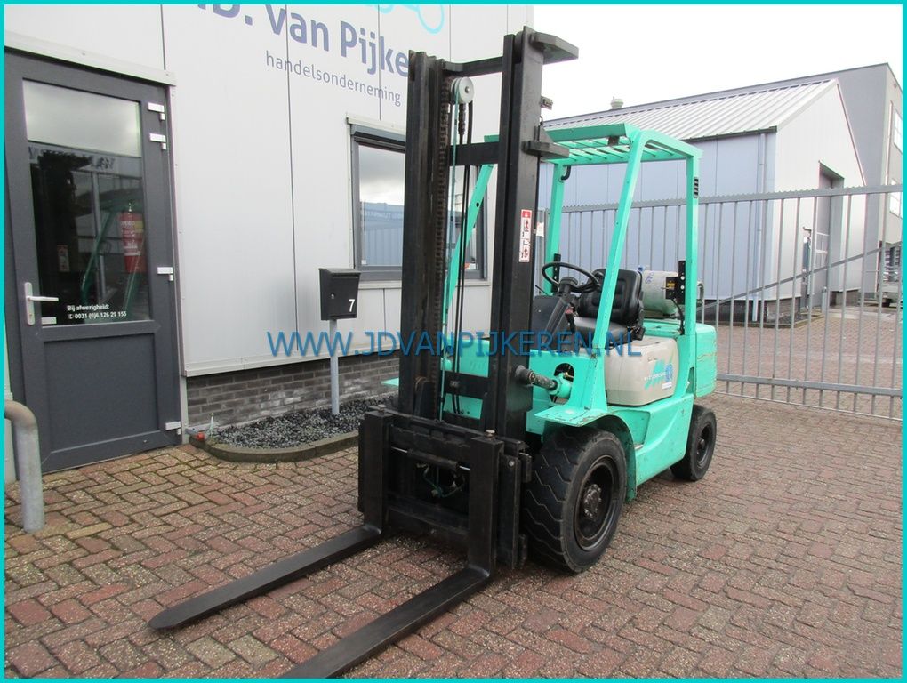 Mitsubishi FG30 3000kg 7987hours + sideshift