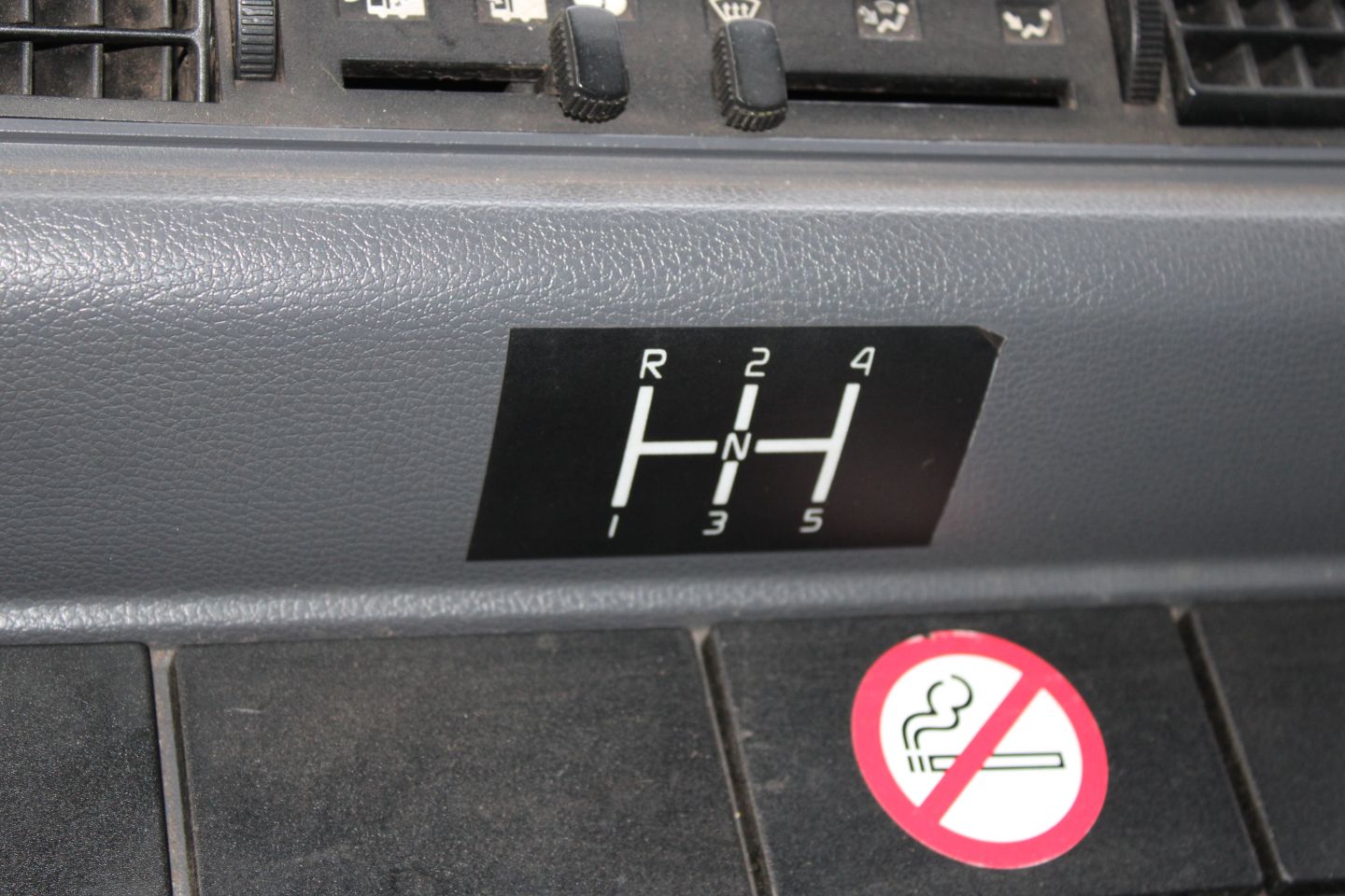 Renault S140-08A/A oprijwagen / bergingsvoertuig