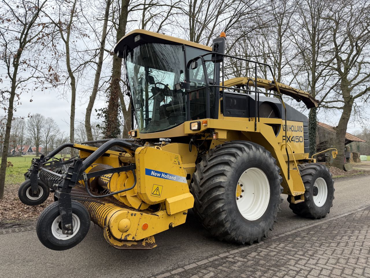 New Holland FX 450
