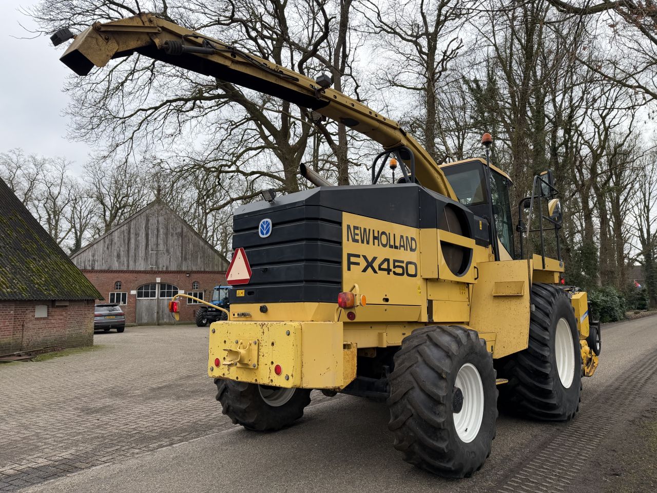 New Holland FX 450