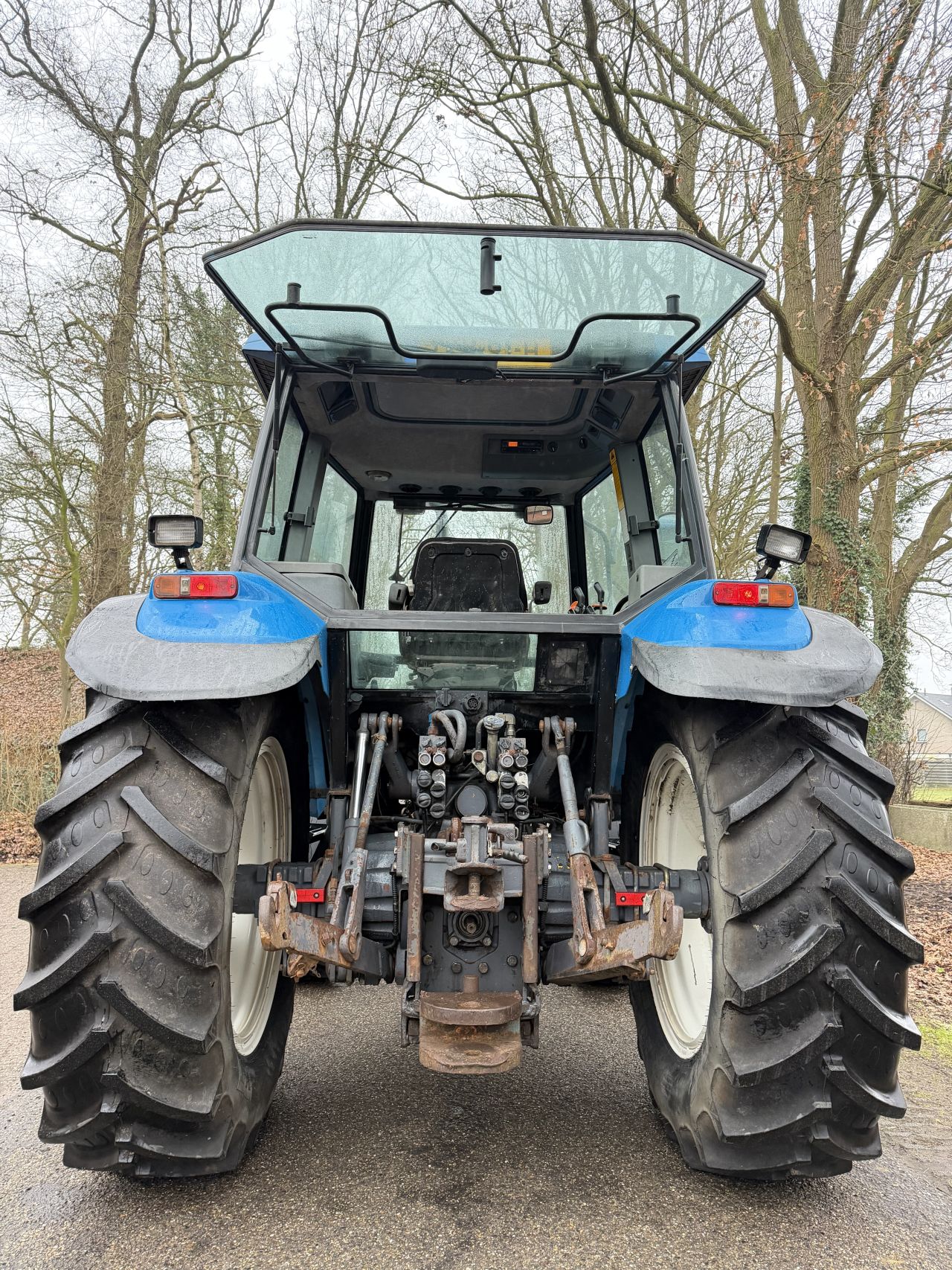 New Holland 6640 SLE