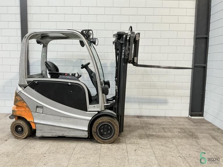 Gabelstapler Elektrisch Still RX60-30 2013